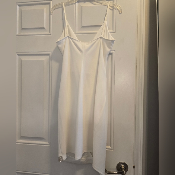 Emerald Sundae stretch mini dress with Crystal trimming - Picture 2 of 4